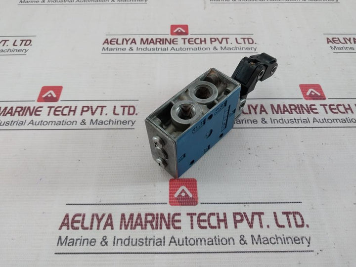 Rexroth 3630070010 Pneumatic Directional Valve With Roller V5-8822