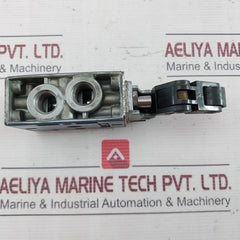 Rexroth 3630070010 Pneumatic Directional Valve With Roller V5-8822