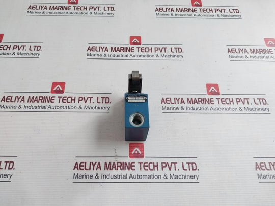 Rexroth Pneumatic Directional Valve With Roller