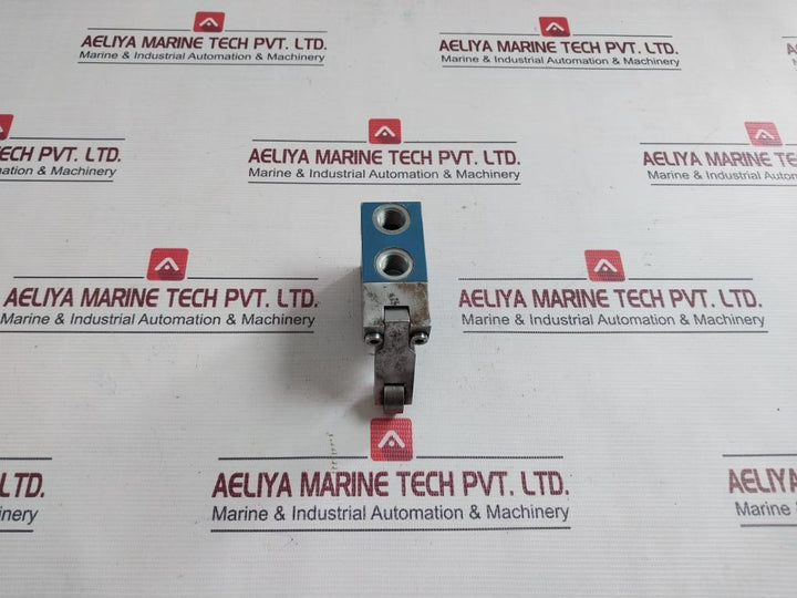 Rexroth Pneumatic Directional Valve With Roller