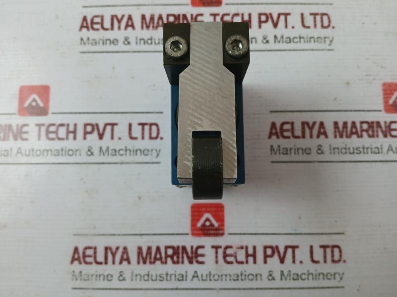 Rexroth 3630070010 Pneumatic Directional Valve With Roller 07W09 7291