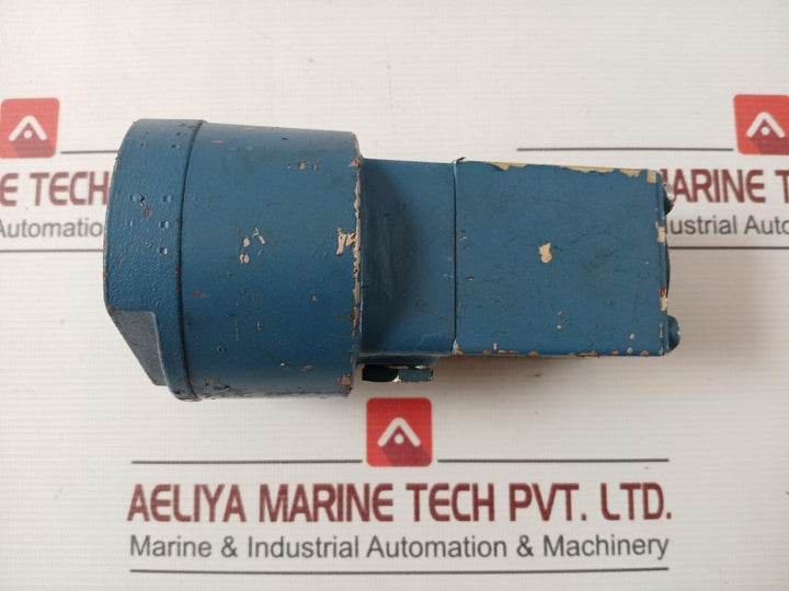 Rexroth 3710302000 Directional Control Valve 05W32