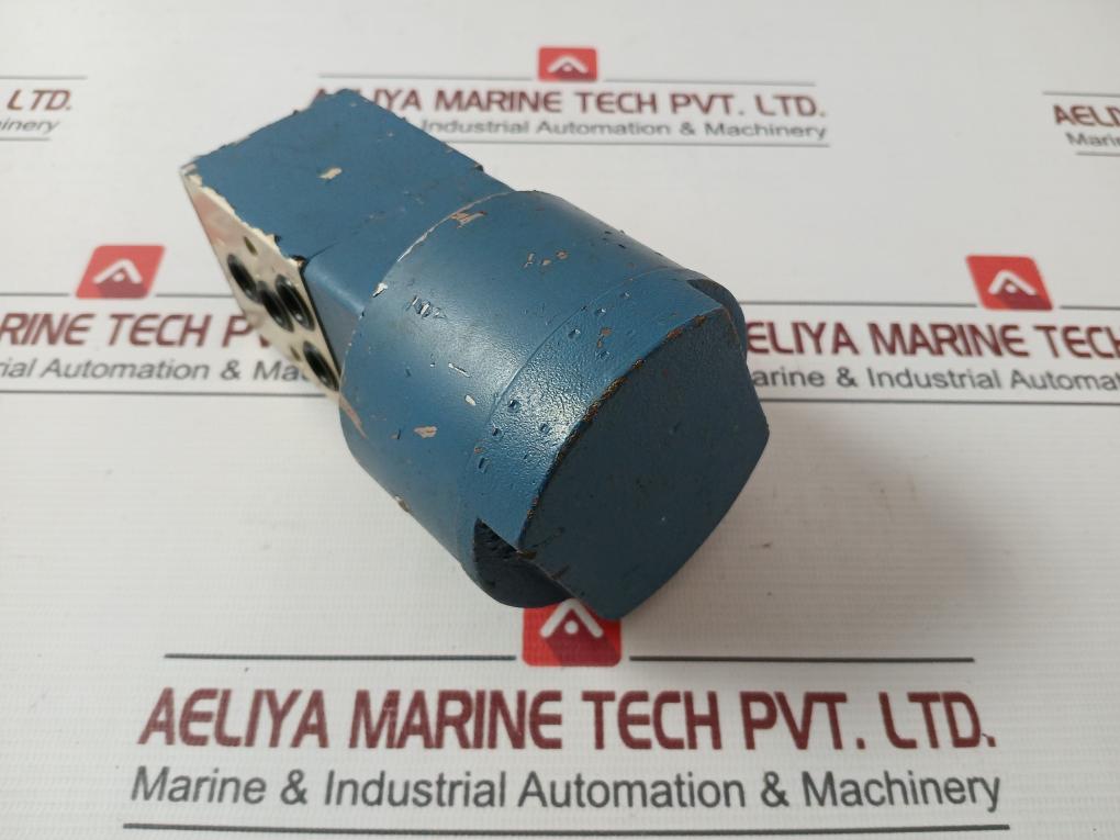 Rexroth 3710302000 Directional Control Valve 05W32