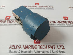 Rexroth 3710302000 Directional Control Valve 05W32