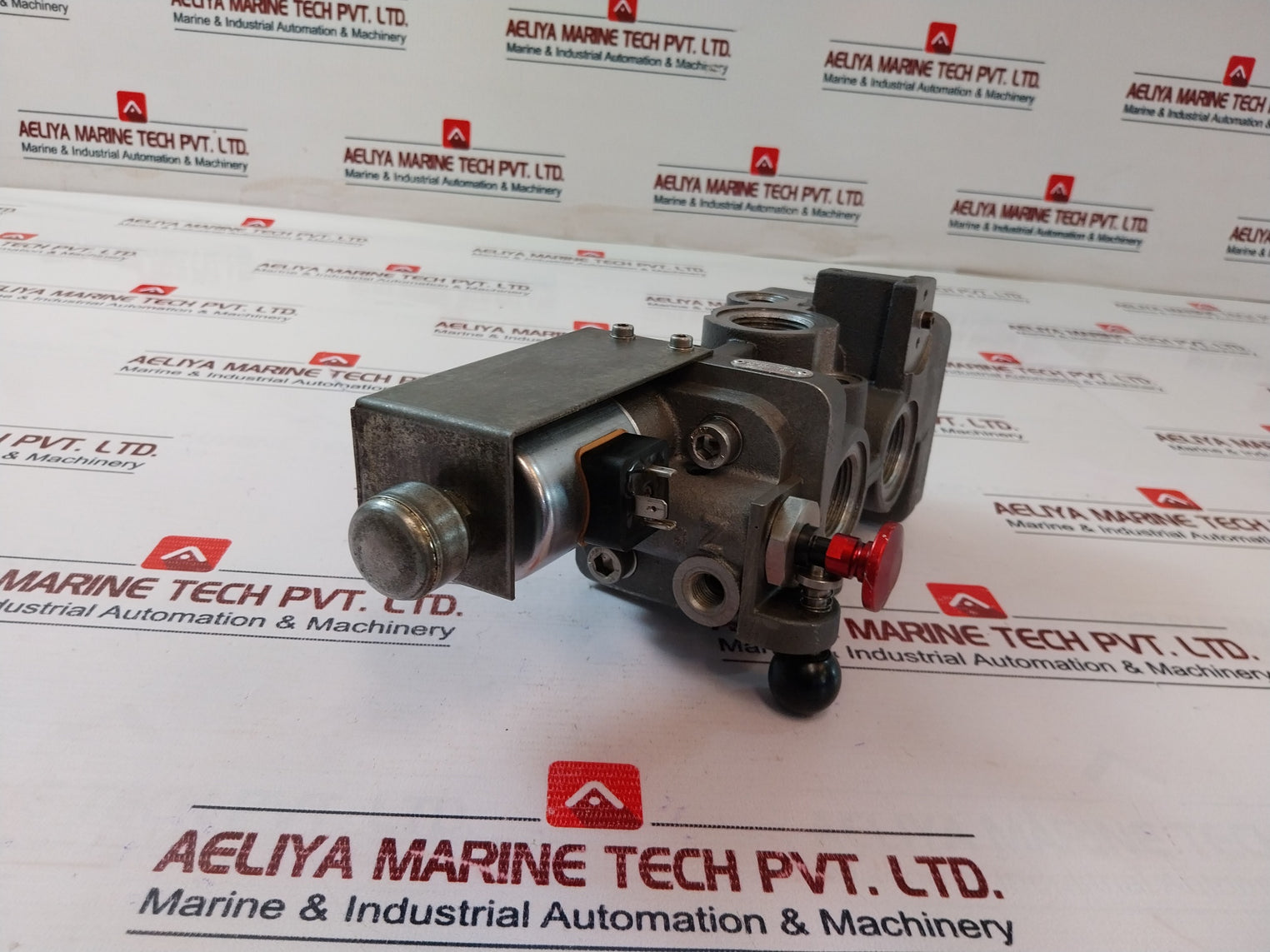 Rexroth 3711100200 Pneumatic 3/2 Way Directional Control Valve 24Vdc Ip65