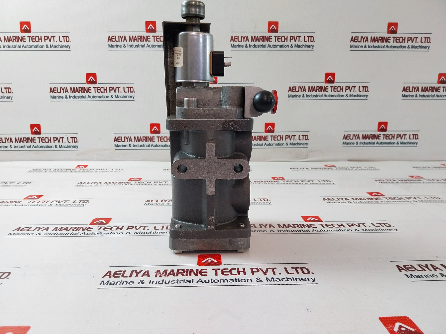 Rexroth 3711100200 Pneumatic 3/2 Way Directional Control Valve 24Vdc Ip65