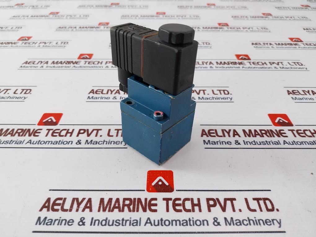 Rexroth 3722250220 Pneumatic Direction Valve 24V