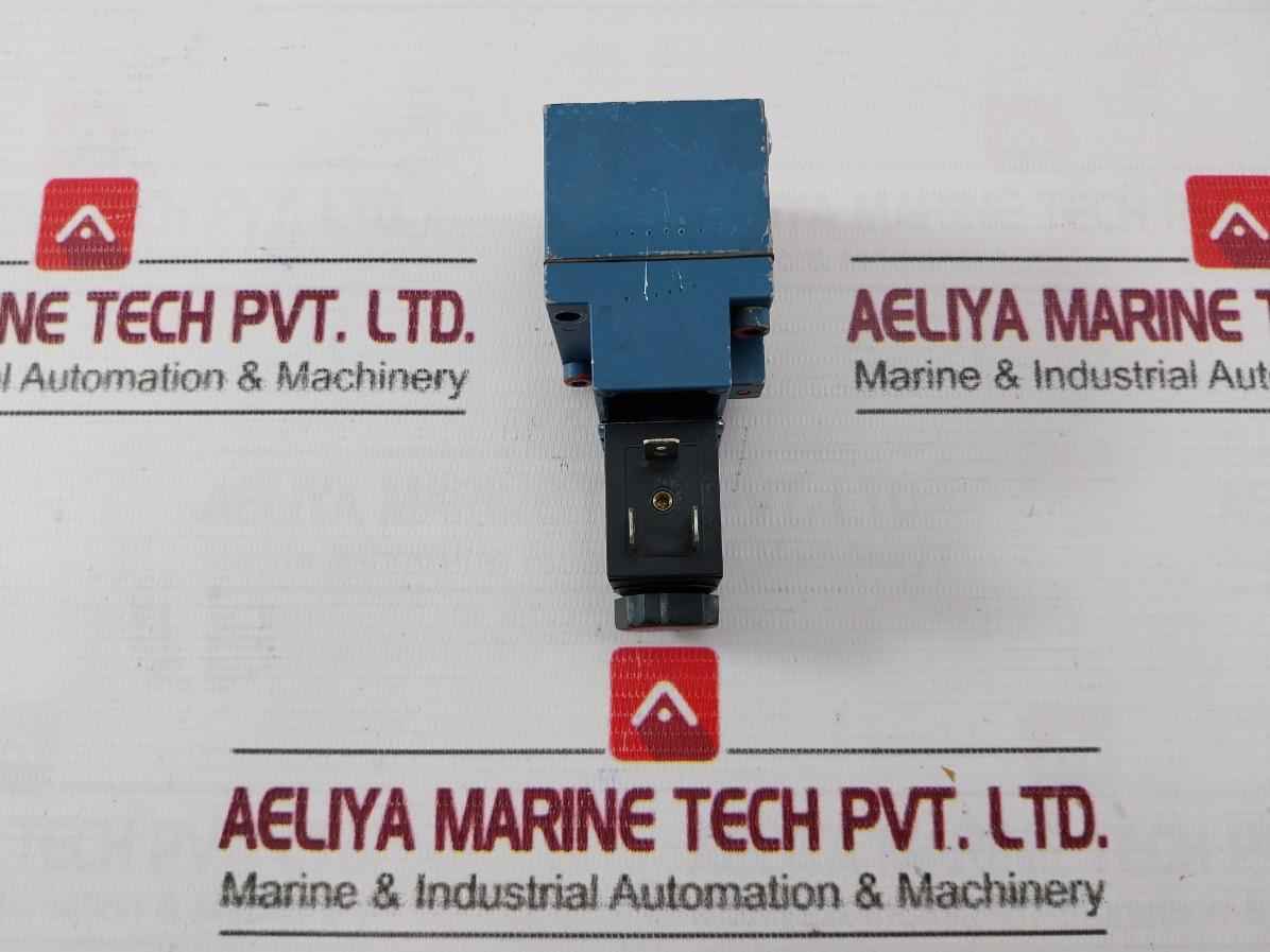 Rexroth 3722250220 Pneumatic Directional Valve 24V Dc 4.8W