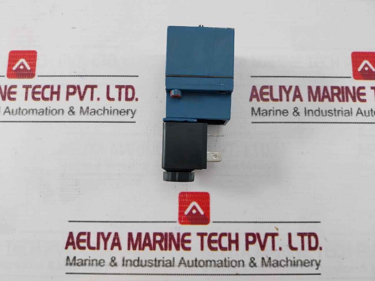 Rexroth 3722250220 Pneumatic Directional Valve 24V Dc 4.8W