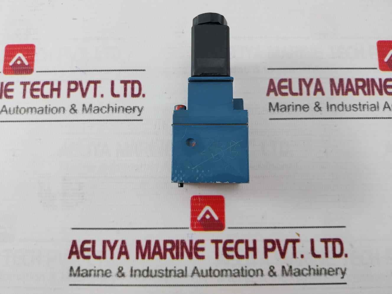 Rexroth 3722250220 Pneumatic Directional Valve 24V Dc 4.8W