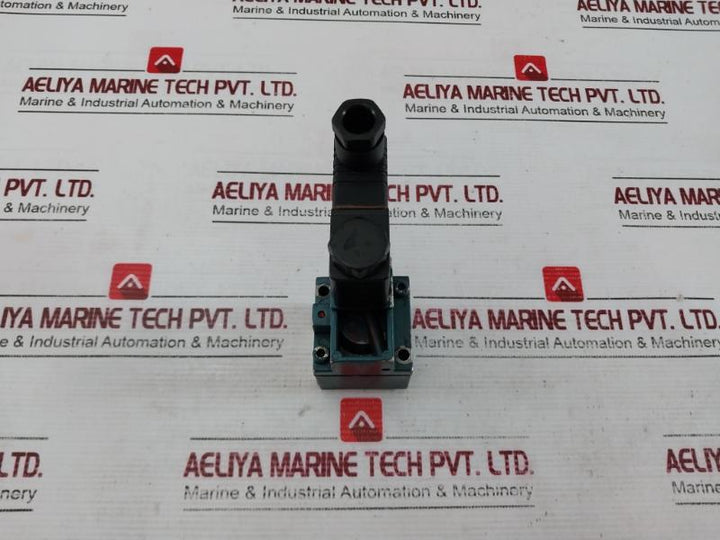 Rexroth 372 225 092 0 Pneumatic Solenoid Valve 3420547022 24V Dc 4.8W