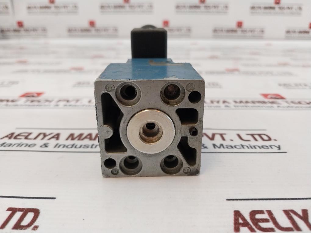 Rexroth 3722250920 Pneumatic Solenoid Valve 4.8W 24Vdc