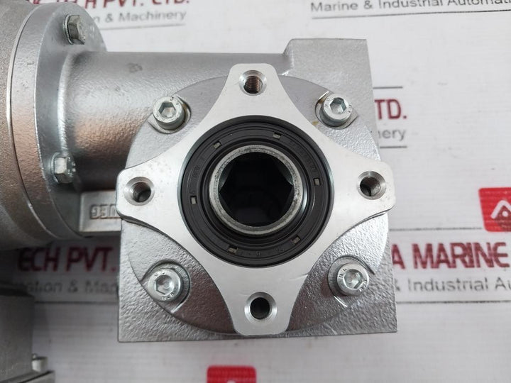 Rexroth 3 842 503 582 Drive Motor 140C 230/400VAC 1300/1560 RPM 50/60 Hz