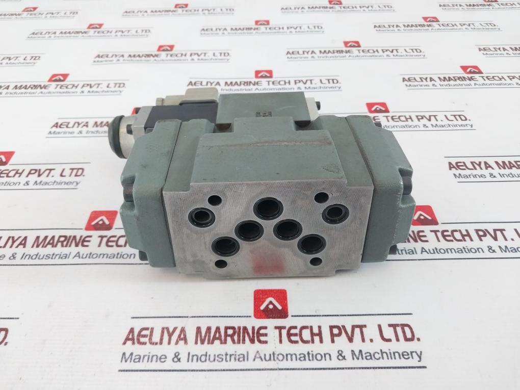 REXROTH 4WEH10D20/6AG Directional Spool Valve 110V-DC