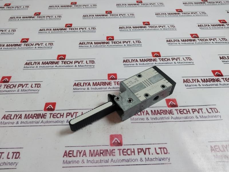 Rexroth 563-443-010-0 Manual Pneumatic Control Valve