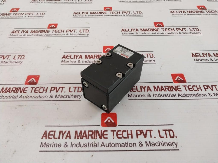 Rexroth 5632010000 Directional Valve 10 Bar 09W17 0670