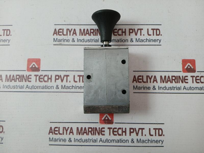 Rexroth 563 446 110 0 Directional Control Valve 7860 28.10