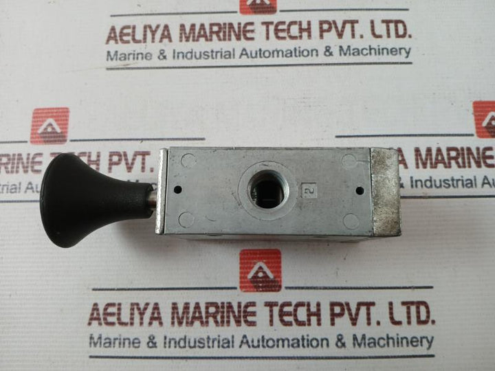 Rexroth 563 446 110 0 Directional Control Valve 7860 28.10