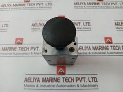 Rexroth 563 446 110 0 Directional Control Valve 7860 28.10