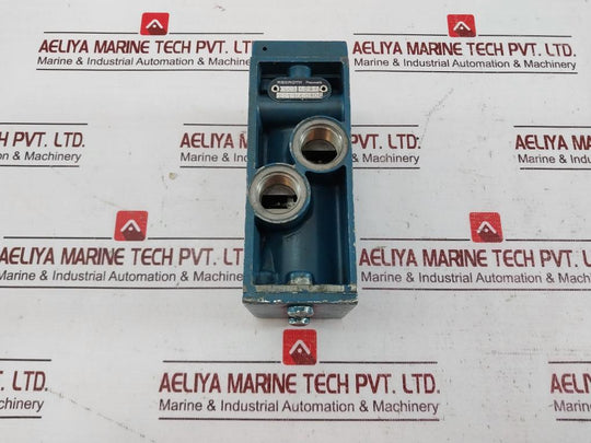 Rexroth 5711000100 Pneumatic Directional Valve 002 0594
