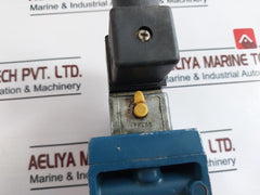 Rexroth 5724150220 Pneumatic Directional Valve 110V 50/60Hz
