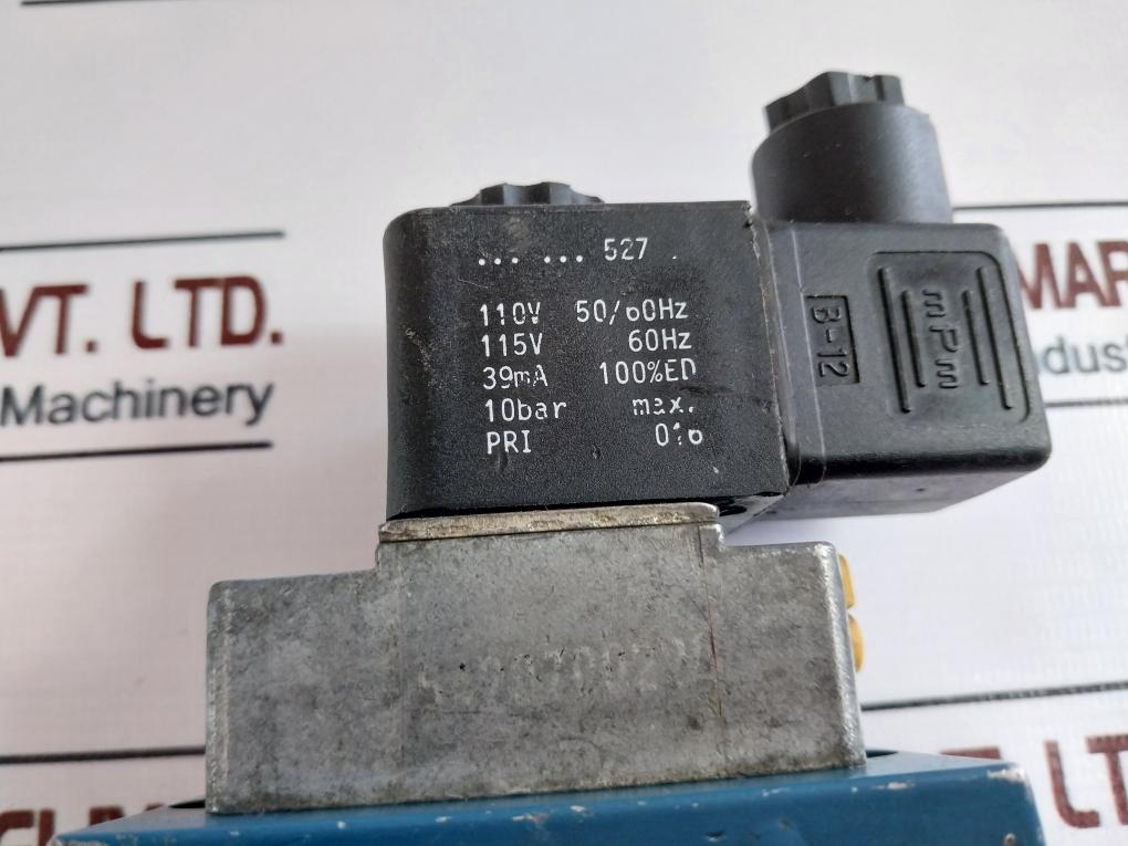 Rexroth 5724150220 Pneumatic Directional Valve 110V 50/60Hz