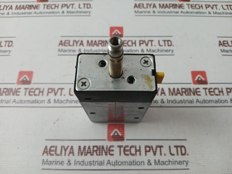 Rexroth 577 208…0 Pneumatic Solenoid Valve 022 24 98