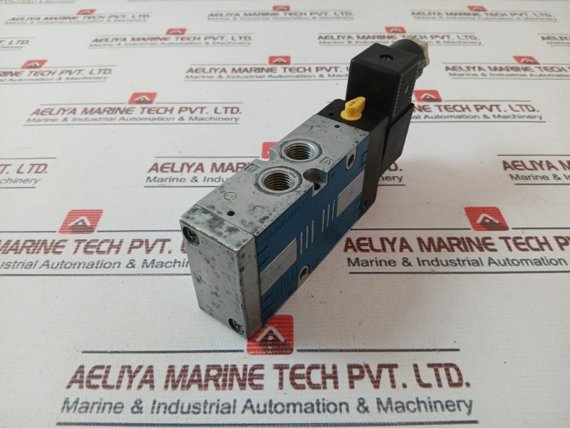 Rexroth 577 607...0 Pneumatic Solenoid Valve 002 12.01 230V 50/60 Hz 10Bar Max