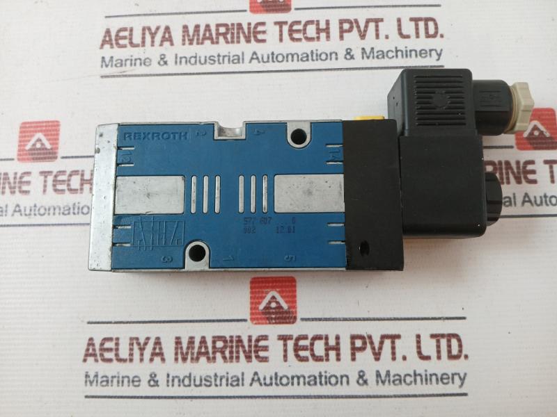 Rexroth 577 607...0 Pneumatic Solenoid Valve 002 12.01 230V 50/60 Hz 10Bar Max