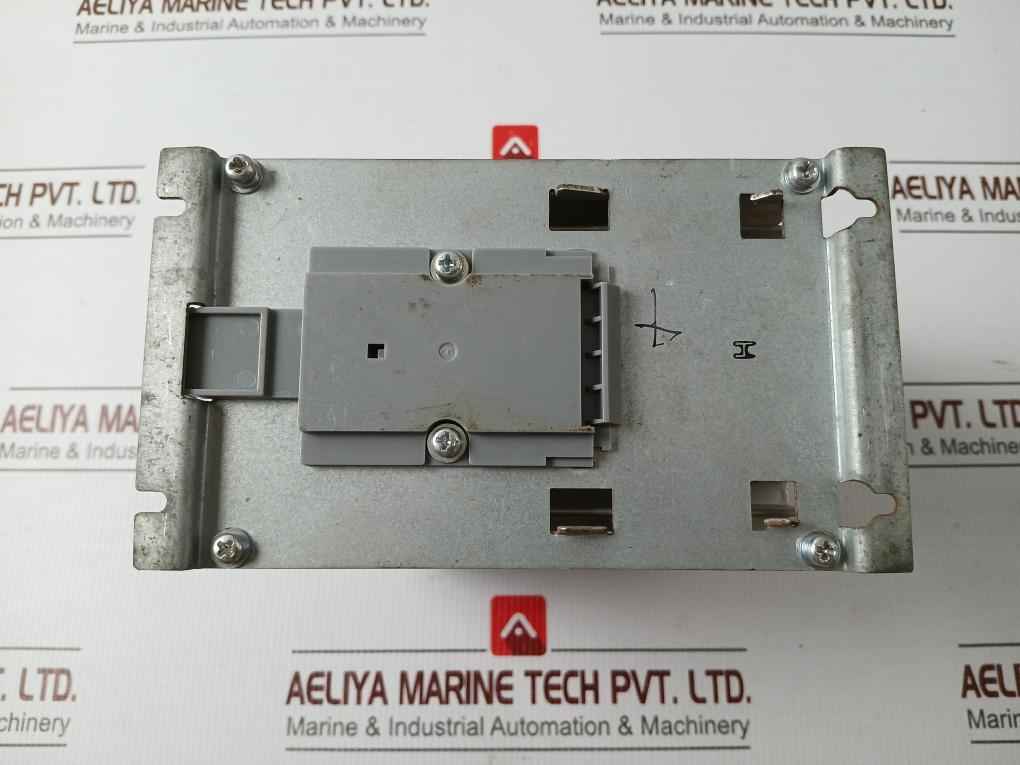 Rexroth Efc3610-0K75-3P4-mda-7P-nnnnn-nnnn Frequency Converter 2.6A 50/60Hz