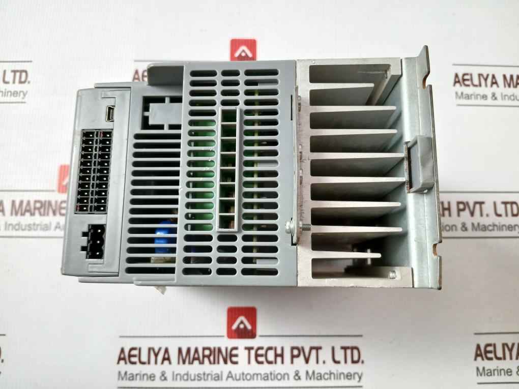 Rexroth Efc3610-0K75-3P4-mda-7P-nnnnn-nnnn Frequency Converter 2.6A 50/60Hz