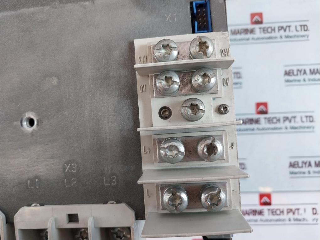 Rexroth Hcs03.1e-w0100 Indradrive C Servo Drive 40?c 50/60hz
