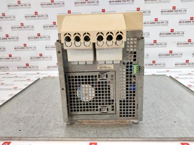 Rexroth Hcs03.1E-w0100-a-05-npbv Indradrive C Basic Drive 50/60Hz Ac 400-500V