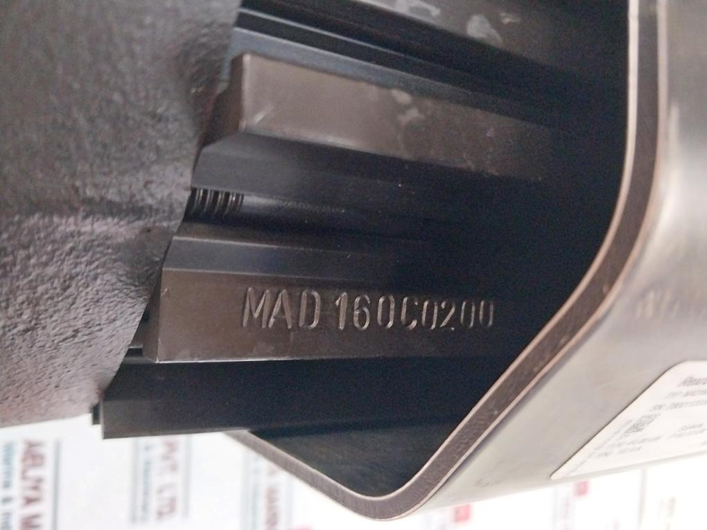 Bosch Rexroth Mad160C-0200-sa-c0-bg0-35-n3 3 Phase Induction Motor 600V 99.9A