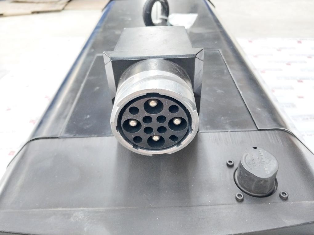 Bosch Rexroth Mad160C-0200-sa-c0-bg0-35-n3 3 Phase Induction Motor 600V 99.9A