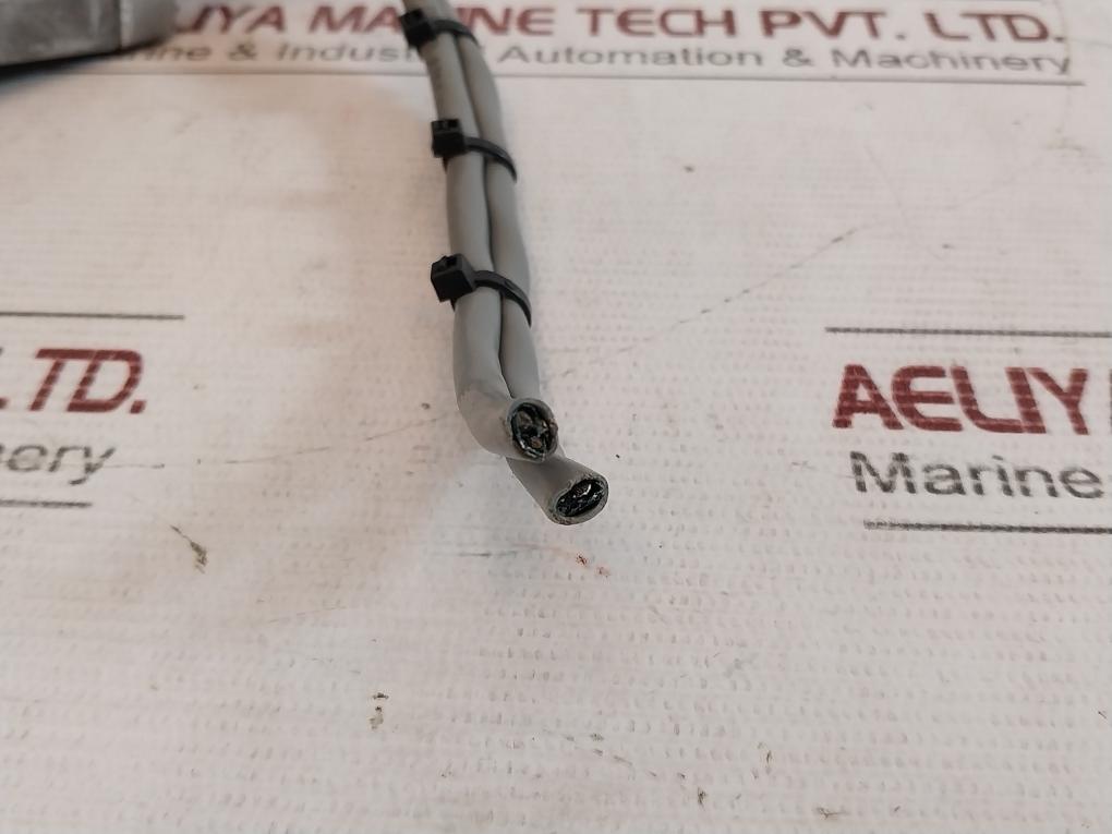 Rexroth P-031112-02010 Pneumatic Pressure Control Valve 06W49 7291 4406-98