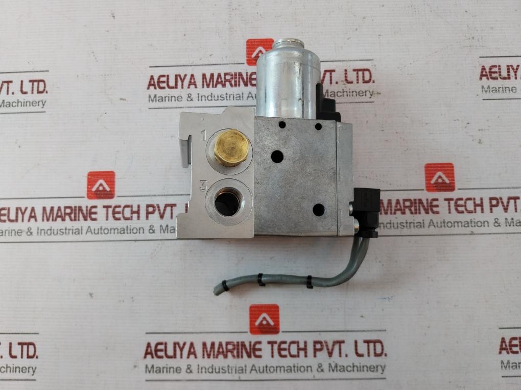 Rexroth P31112-02010 Pressure Regulator 0-10 Vdc 0-100Psi 24V Dc