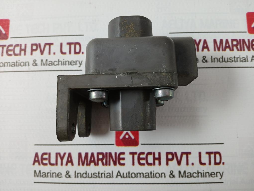 Rexroth P54350-3 Shuttle Valve