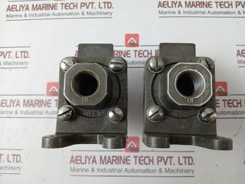 Rexroth P54350-4 Pneumatics Division Shuttle Valve 06W17 884