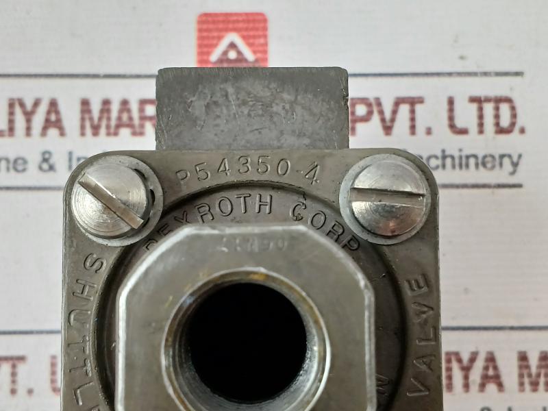 Rexroth P54350-4 Pneumatics Division Shuttle Valve 06W17 884