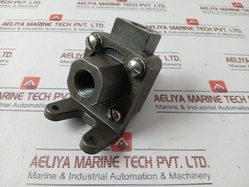 Rexroth P54350-4 Pneumatics Division Shuttle Valve 06W17 884