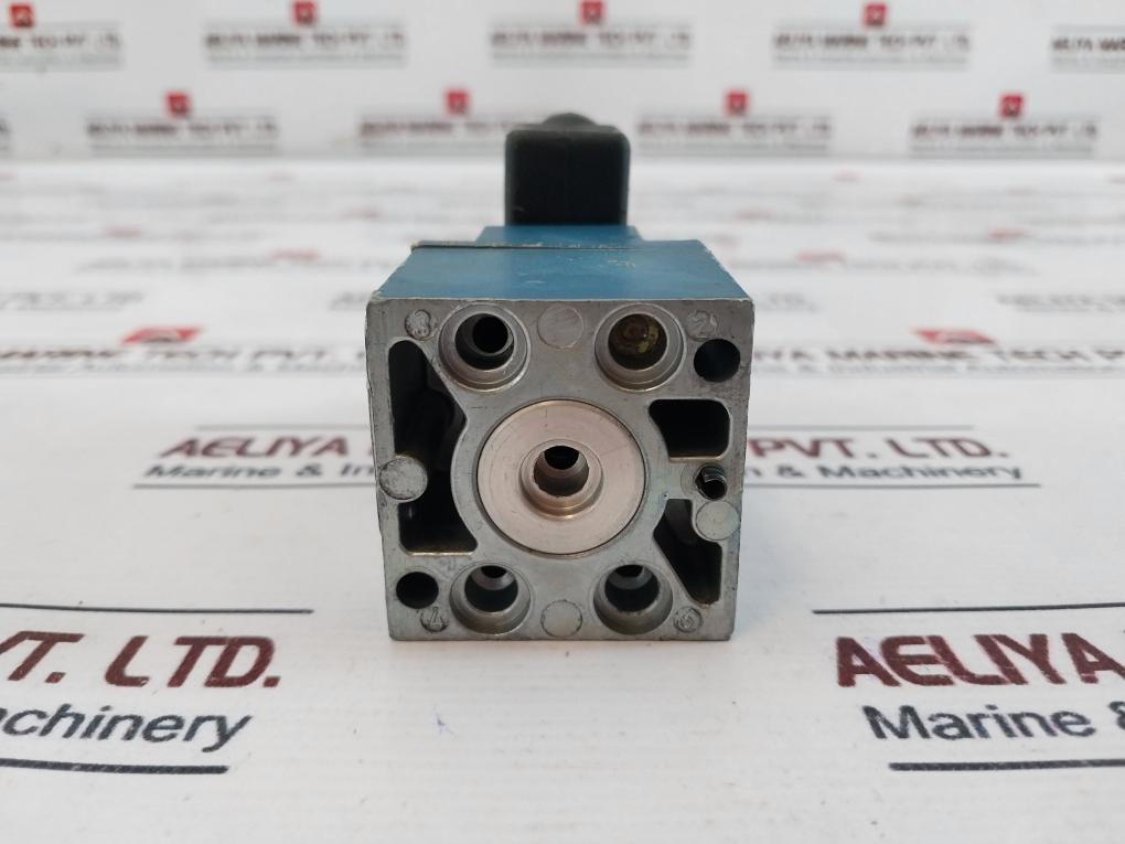 Rexroth Pneumatik 3722250220 Pneumatic Direction Valve W/ 3420547022 Coil 4.8W