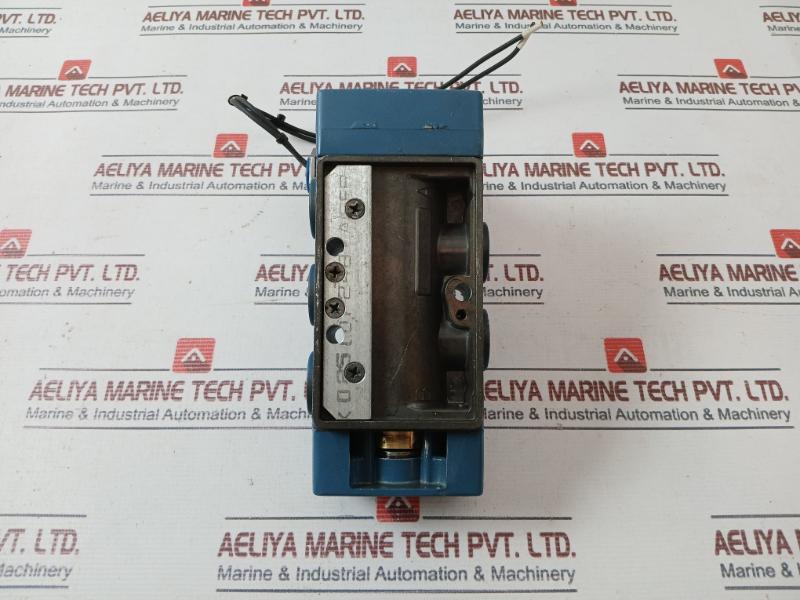 Rexroth Pt24106-9100 Pneumatic Directional Valve P50861-3 24 Hz Dc Mh1744