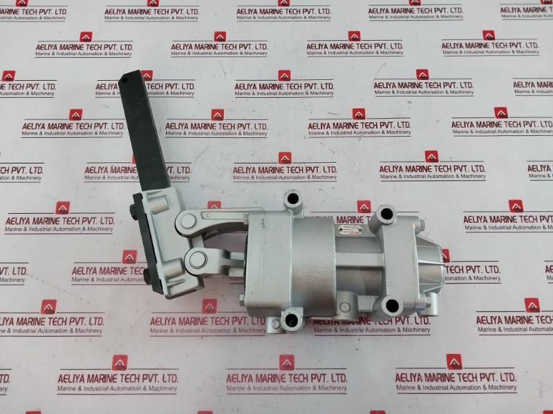 Rexroth R417000184 Pneumatic Actuator 323 020 011 6, 08W26