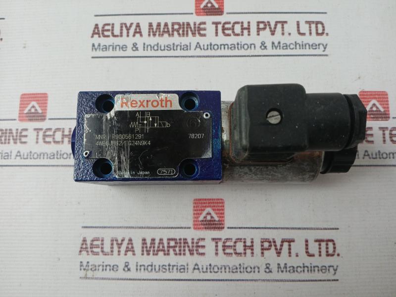 Rexroth R900561291 Directional Control Valve 808825Q 31036331076