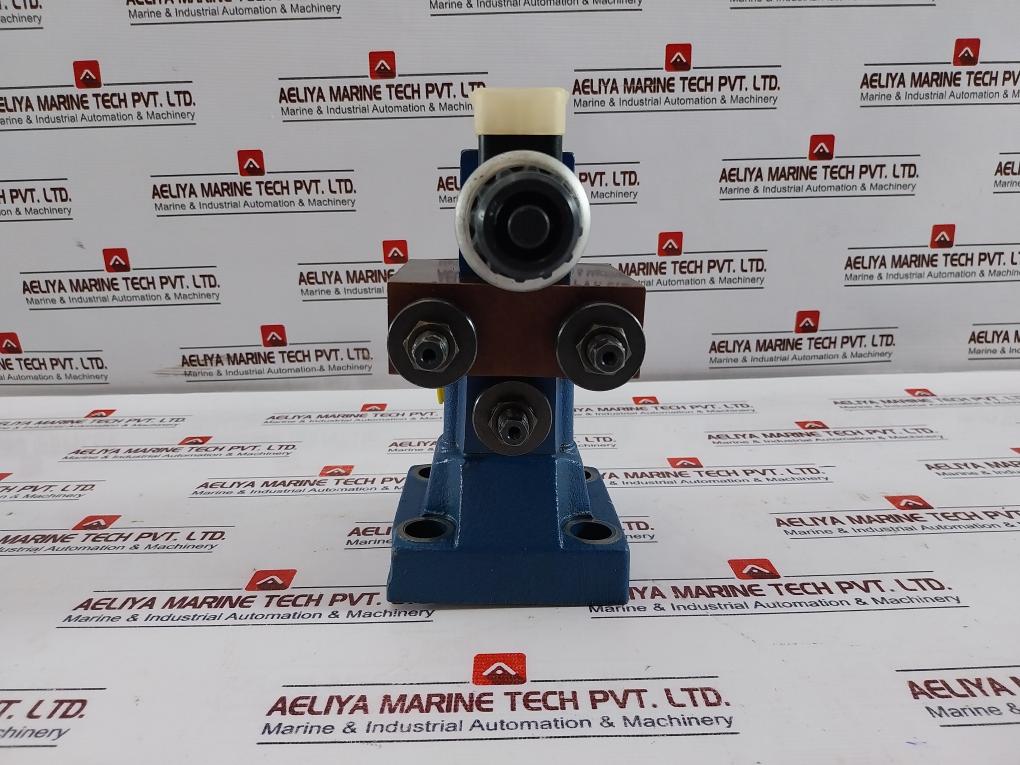 Rexroth R900709813 Two Stage Control Valve 24Vdc 1.25A