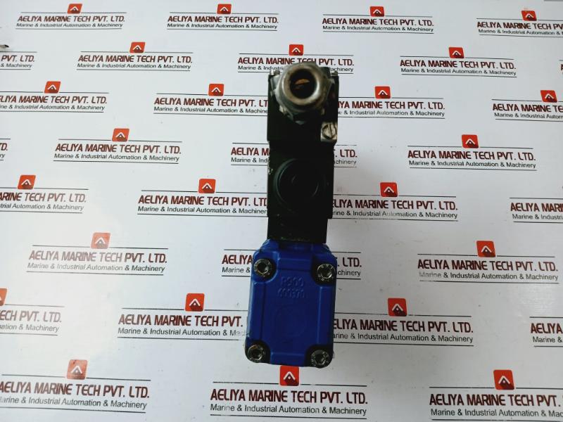 Rexroth R901029609 Hydraulic Directional Valve 24v Dc 0.708 Adc Ip66/68 10w49