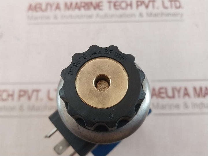 Rexroth R901186443 Hydraulic Directional Valve 000122861008 350 Bar