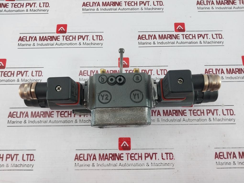 Rexroth Sg 3 Hydraulic Control Valve R902602653 24V 12B Gdm