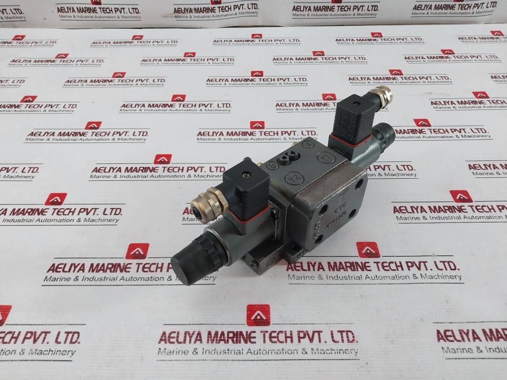 Rexroth Sg 3 Hydraulic Control Valve R902602653 24V 12B Gdm